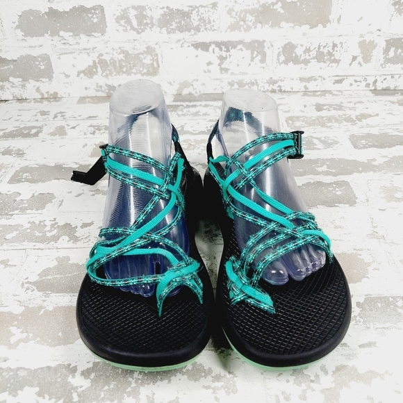 Chaco Black & Aqua Triple Strap Toe Loop Classic Chuckwalla Slip-On Sandals M786 - Picture 3 of 11